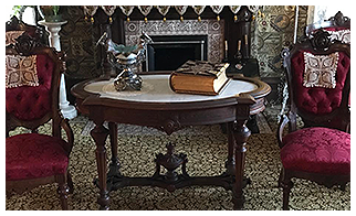 Table setting at the Mansion
